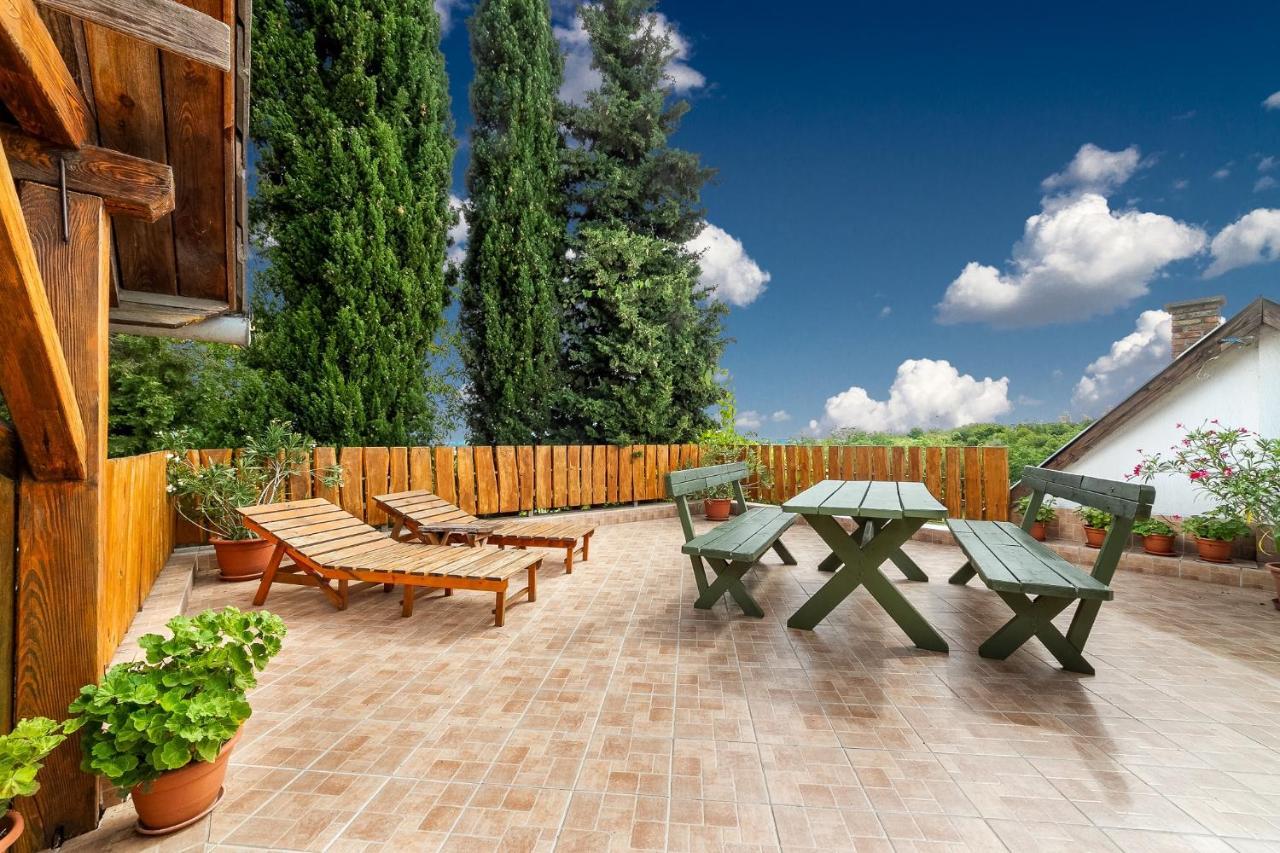 Schmidt Nyaralo Fonyod Villa Buitenkant foto